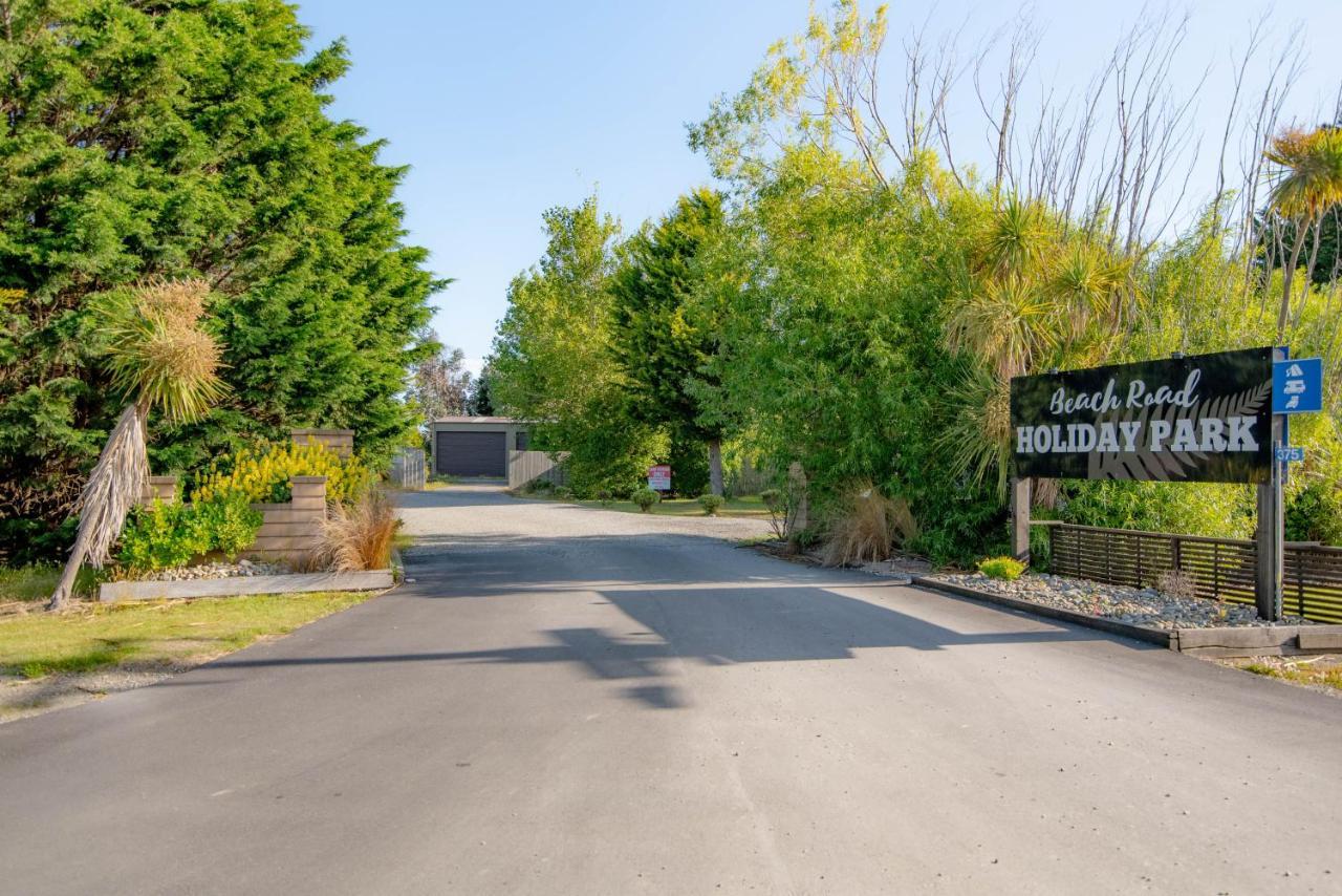 Beach Road Holiday Park Otatara 외부 사진
