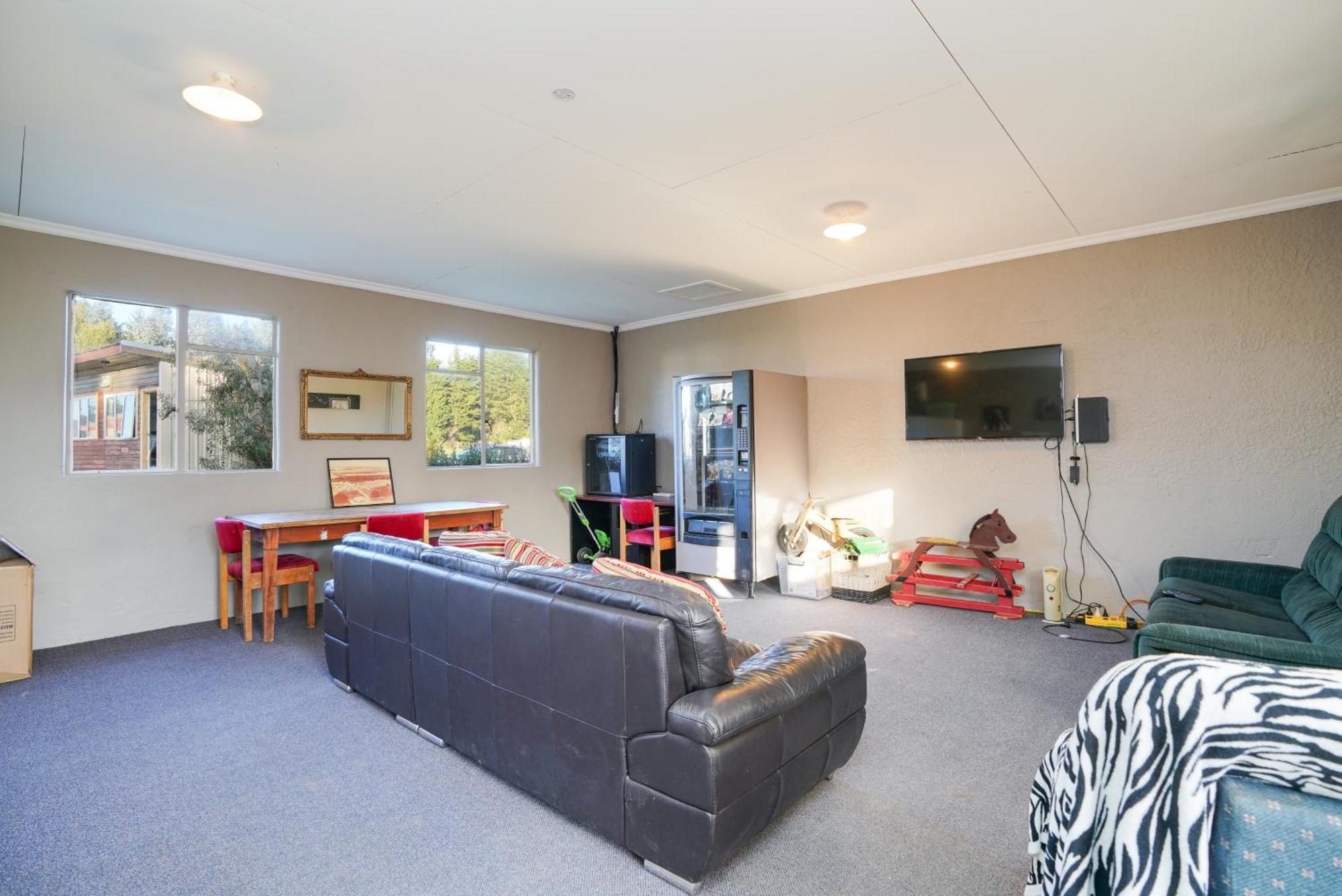 Beach Road Holiday Park Otatara 외부 사진